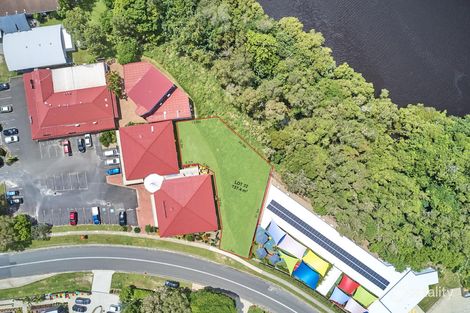 2/76 Rajah Rd, Ocean Shores, NSW 2483