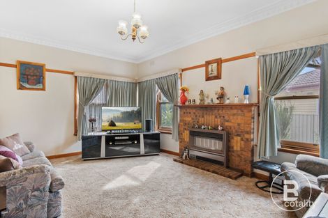 Property photo of 2 Page Court Kangaroo Flat VIC 3555