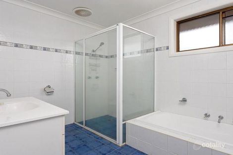 Property photo of 2 Wren Street Mount Austin NSW 2650