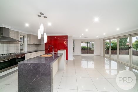 Property photo of 54 Allambie Way Mount Austin NSW 2650