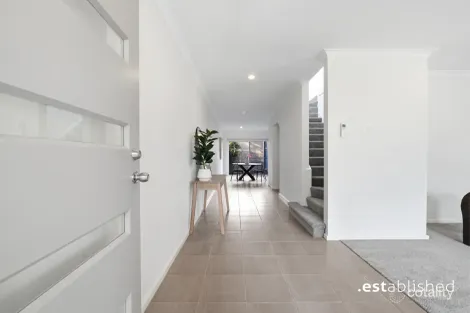 Property photo of 24 Nest Place Point Cook VIC 3030