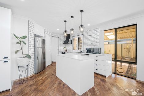 Property photo of 15 Glasgow Way Seville Grove WA 6112