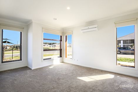 Property photo of 38 Bendigo Street Mickleham VIC 3064