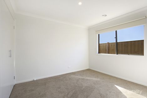 Property photo of 38 Bendigo Street Mickleham VIC 3064