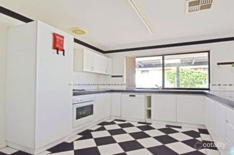 Property photo of 19 Holcombe Road Warnbro WA 6169
