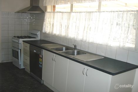 Property photo of 54 Hughes Parade Reservoir VIC 3073