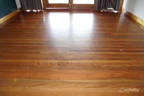 Property photo of 11 Harrow Street Greenmount QLD 4359