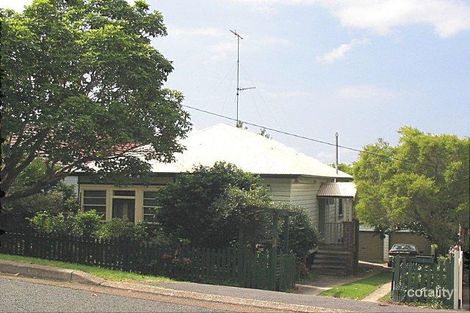 4 Roslyn St, New Lambton, NSW 2305