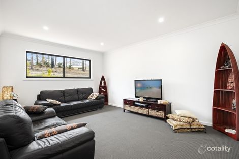 Property photo of 6 Victor Circuit Batehaven NSW 2536