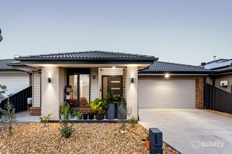 Property photo of 9 Direction Drive Tarneit VIC 3029
