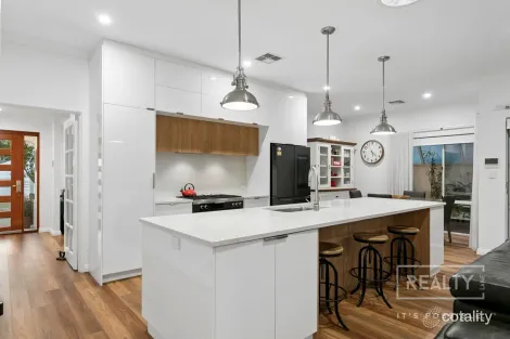 Property photo of 247 Weaponess Road Wembley Downs WA 6019