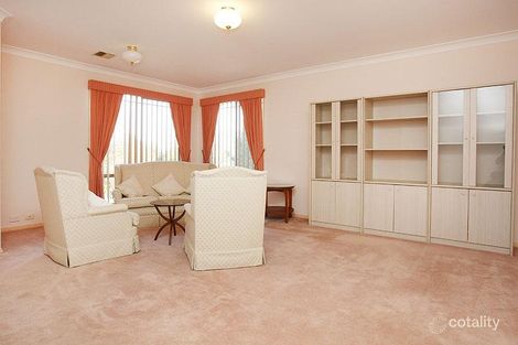 Property photo of 10 Majura Place Jerrabomberra NSW 2619
