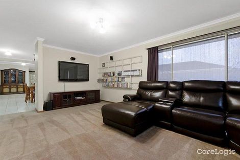 Property photo of 33 Carbine Drive St Albans Park VIC 3219