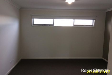 Property photo of 23 Grantham Walk Williams Landing VIC 3027