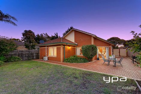 Property photo of 6 Rossiter Avenue Roxburgh Park VIC 3064