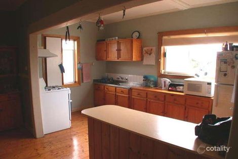 Property photo of 18 Calvert Street Portland VIC 3305