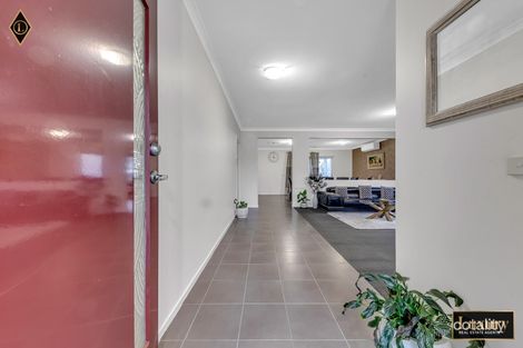 Property photo of 4 Hidden Valley Drive Tarneit VIC 3029