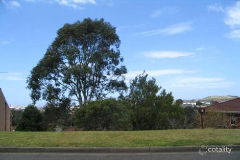 6 Marril Cct, Cordeaux Heights, NSW 2526