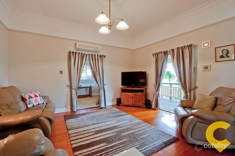 Property photo of 69 Kinnaird Street Ashgrove QLD 4060