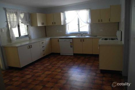 Property photo of 2 School Street Tannum Sands QLD 4680