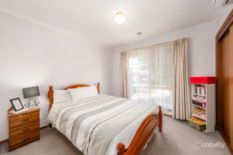 Property photo of 2 Radford Close Mooroopna VIC 3629