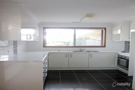 Property photo of 2/2 William Wilkins Crescent Isaacs ACT 2607