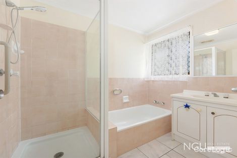 Property photo of 2 Vi Court Brassall QLD 4305