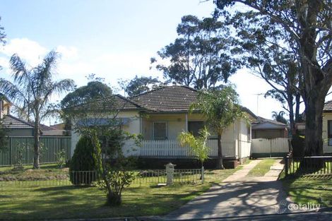 Property photo of 1 Coolaroo Crescent Lurnea NSW 2170