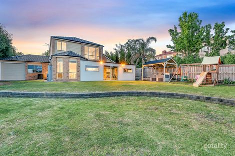 Property photo of 15 Crown Point Craigieburn VIC 3064
