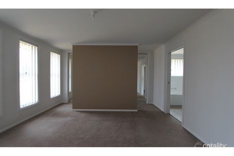 Property photo of 6 Ironbark Close Kelso NSW 2795