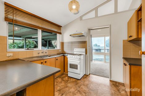 Property photo of 11 Landy Avenue Gulfview Heights SA 5096