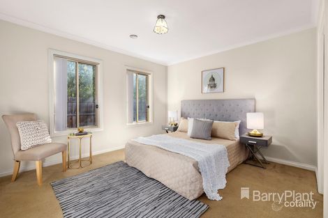 Property photo of 19 Carinya Crescent South Morang VIC 3752