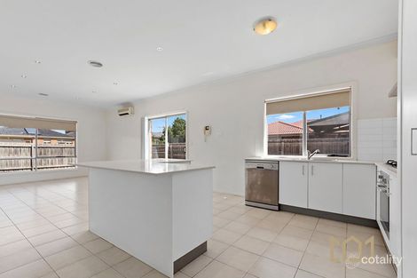 Property photo of 22 Horseshoe Circuit Truganina VIC 3029