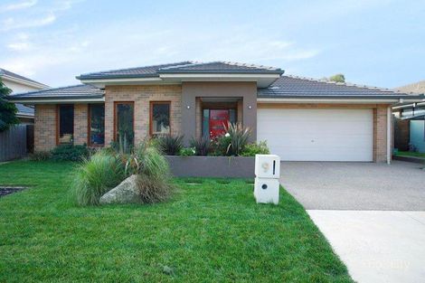 Property photo of 9 Corowa Place Sandhurst VIC 3977