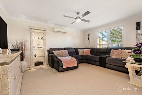 Property photo of 17 Araminta Chase Cameron Park NSW 2285