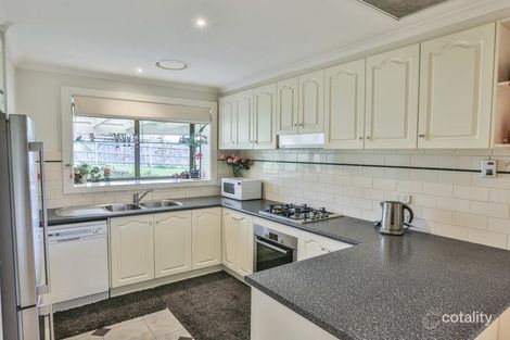 Property photo of 248 James Cook Drive Endeavour Hills VIC 3802