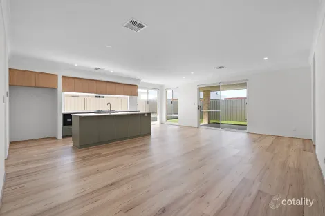 19 Crestone Gr, Haynes, WA 6112