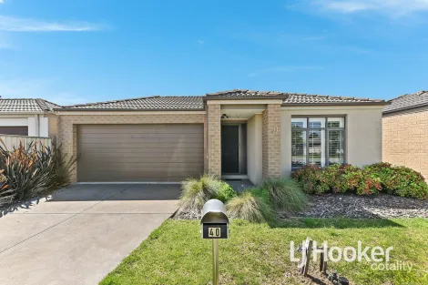 Property photo of 40 Edenbrook Circuit Pakenham VIC 3810