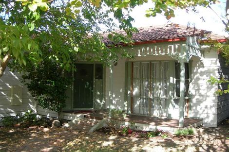 Property photo of 2 East Court Camberwell VIC 3124