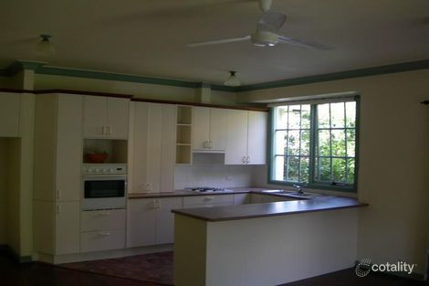 Property photo of 2 East Court Camberwell VIC 3124