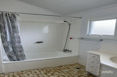 Property photo of 1034 Logan Road Holland Park West QLD 4121