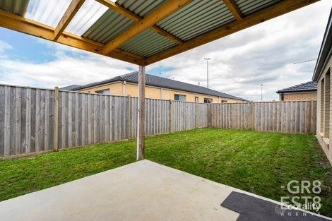 Property photo of 24 Meadowbrook Crescent Warragul VIC 3820