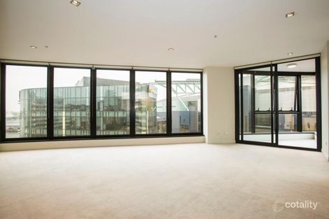 Property photo of 1012/100 Harbour Esplanade Docklands VIC 3008
