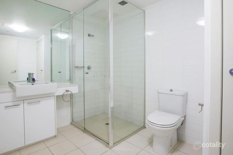 Property photo of 1012/100 Harbour Esplanade Docklands VIC 3008