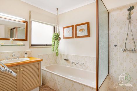 Property photo of 8 Sandpiper Place Frankston VIC 3199