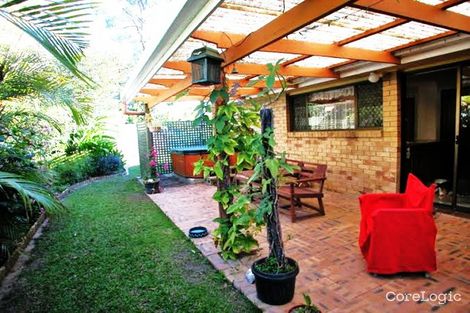 Property photo of 122 Bamboo Avenue Benowa QLD 4217