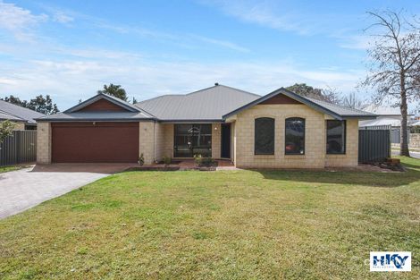 35 Wexcombe Way, Aveley, WA 6069