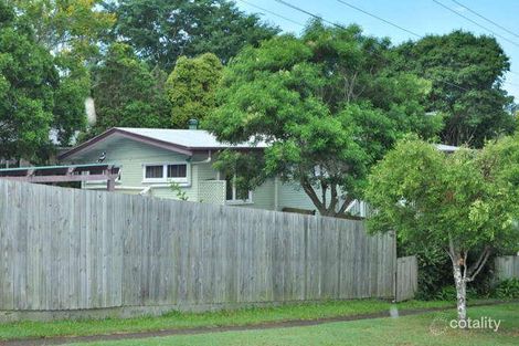 70 Falkirk St, Stafford Heights, QLD 4053