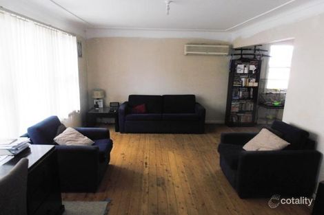 Property photo of 4 Lang Crescent Tarro NSW 2322