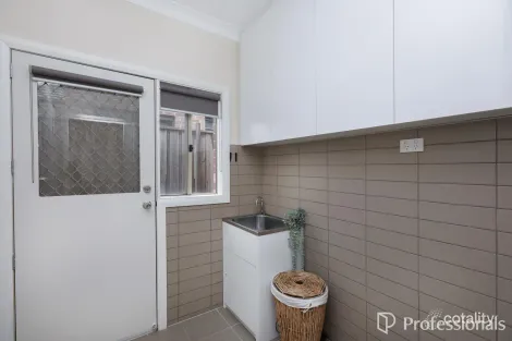 Property photo of 19 Hawthorn Avenue Harkness VIC 3337